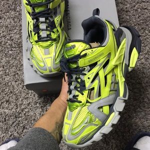 Balenciaga track 2 size 42(9) clean asf worn 1xxx og all dust bag and all
